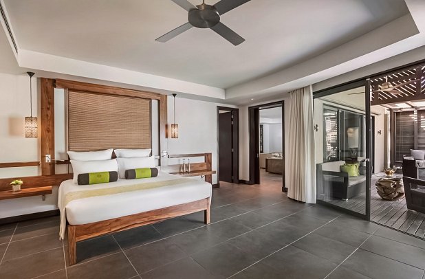 Trou aux Biches Beachcomber - Wohnbeispiel Beachfront Senior Pool Suite (Zimmercodierungen WB1, WH1 & WC2)