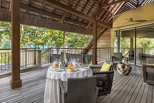 Trou aux Biches Beachcomber - Wohnbeispiel Beachfront Senior Pool Suite (Zimmercodierungen WB1, WH1 & WC2)