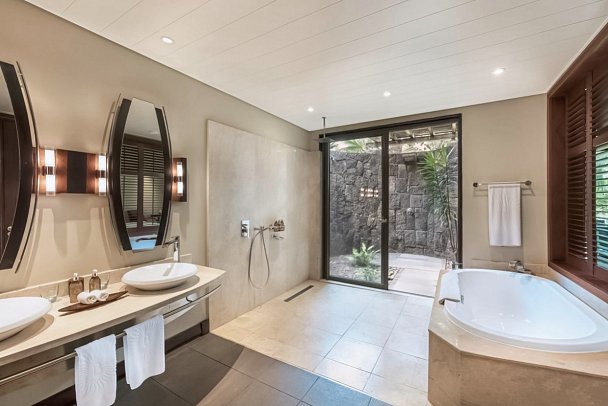 Trou aux Biches Beachcomber - Badezimmer Tropical Junior Suite (Zimmercodierungen JB2, JH2, JC2 & JI8)