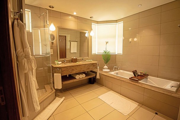 Sands Suites Resort & Spa - Badezimmer Superior Suite (Zimmercodierungen WS1, WS8, WH1, WSM & WHM)