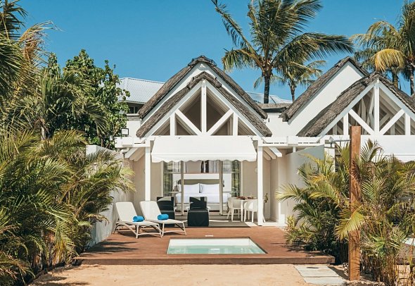 Radisson Blu Azuri Resort & Spa - Wohnbeispiel Beachfront Junior Suite with Pool (Zimmercodierungen JB1, JB8 & JH1)