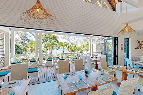 Radisson Blu Azuri Resort & Spa