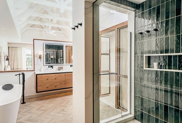 Radisson Blu Azuri Resort & Spa - Badezimmer Beachfront Villa wiith Pool (Zimmercodierungen VBO, VB8 & VHO)