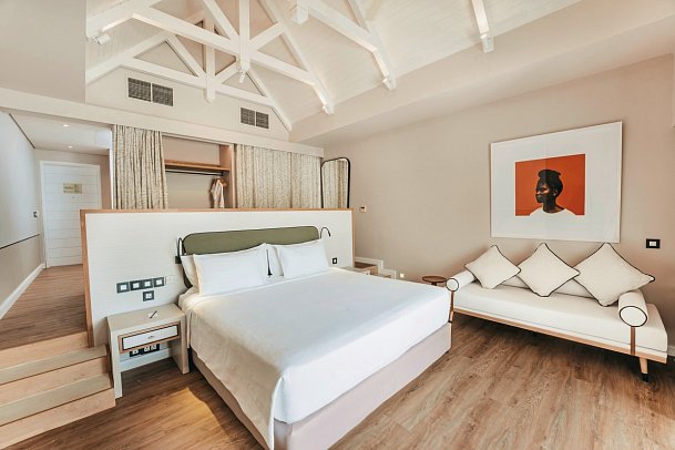 Radisson Blu Azuri Resort & Spa - Wohnbeispiel Beachfront Junior Suite with Pool (Zimmercodierungen JB1, JB8 & JH1)