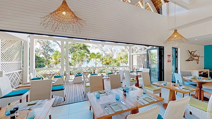 Radisson Blu Azuri Resort & Spa