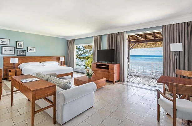Outrigger Mauritius Resort & Spa - Wohnbeispiel Beachfront Junior Suite Upper Floor (Zimmercodierungen JBO & JHO)