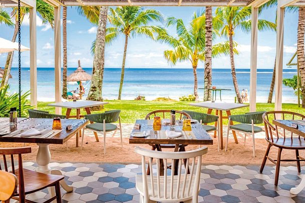 Victoria for 2 Beachcomber Resort & Spa