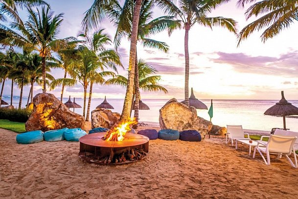 Victoria for 2 Beachcomber Resort & Spa