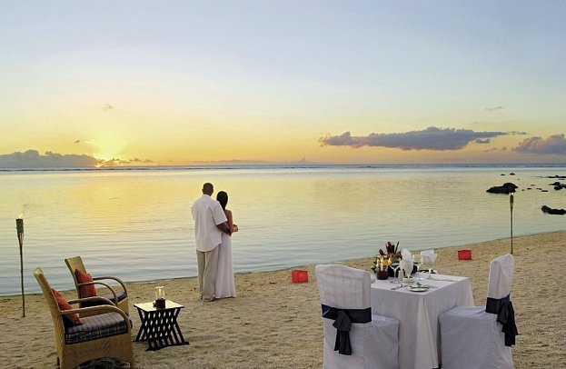 Victoria for 2 Beachcomber Resort & Spa