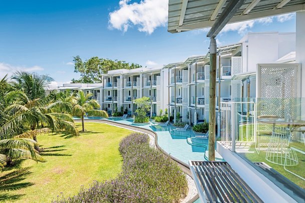 Victoria for 2 Beachcomber Resort & Spa