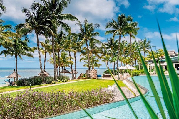 Victoria for 2 Beachcomber Resort & Spa