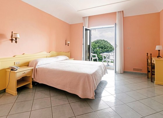 Terme Alexander - Wohnbeispiel Doppelzimmer Meerblick (Zimmercodierung D1M)