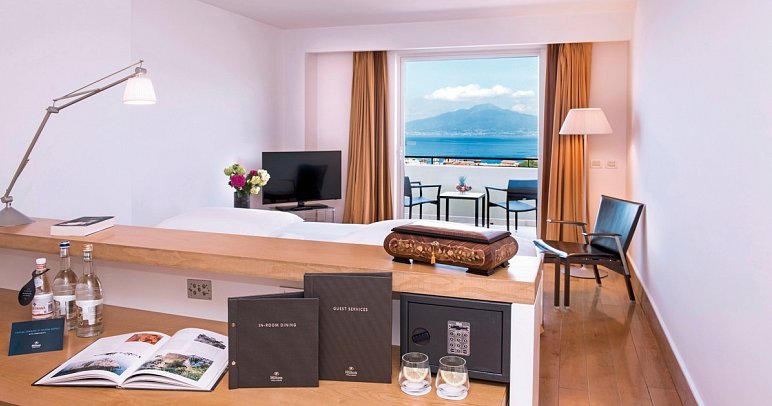Hilton Sorrento Palace - Wohnbeispiel Doppelzimmer Executive Meerblick (Zimmercodierung DTM)