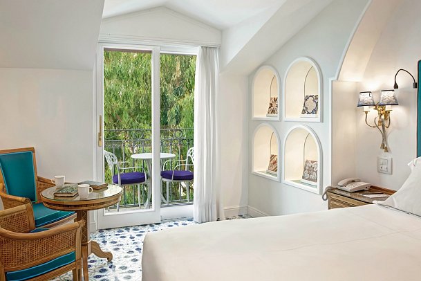 Grand Hotel Ambasciatori - Wohnbeispiel Doppelzimmer Gartenblick (Zimmercodierung D1G)