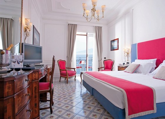 Grand Hotel Ambasciatori - Wohnbeispiel Juniorsuite Meerblick (Zimmercodierung J2M)