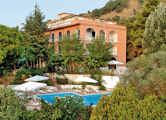 Garden Riviera