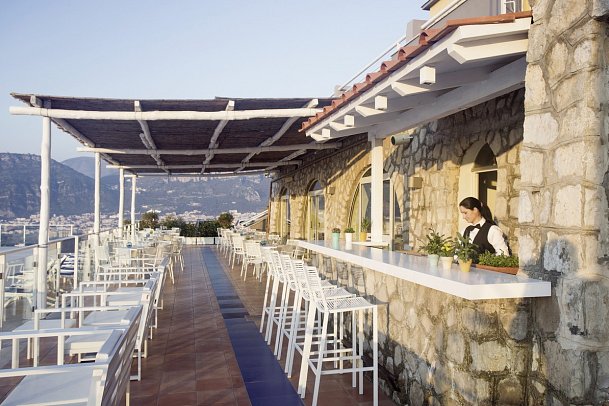 Art Hotel Gran Paradiso - Poolbar