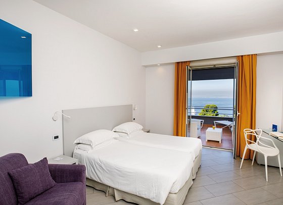 Art Hotel Gran Paradiso - Wohnbeispiel Doppelzimmer Superior Meerblick (Zimmercodierung DSM)