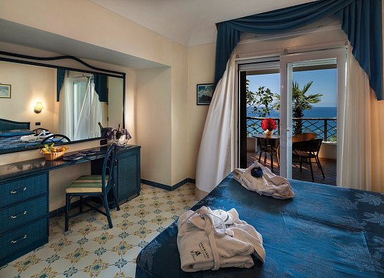 Sorriso Thermae Resort & Spa - Wohnbeispiel Doppelzimmer Komfort Meerblick (Zimmercodierung DFM)