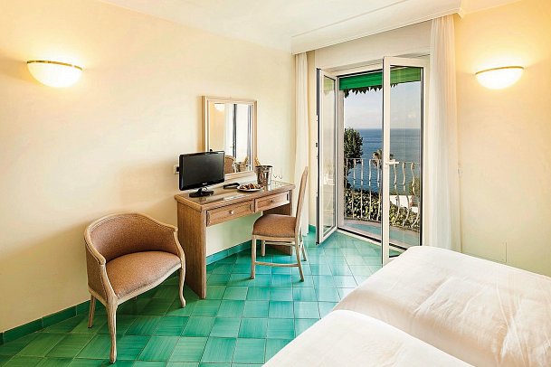 Hotel & Spa Continental Mare - Wohnbeispiel Doppelzimmer Meerblick (Zimmercodierung D1M)