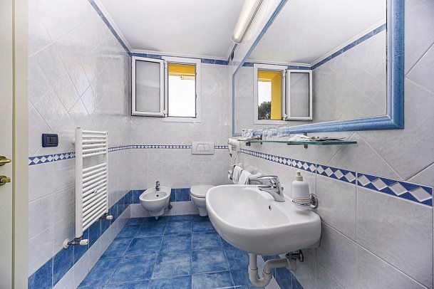 San Giovanni Terme - Beispiel Bad (Zimmercodierungen DG1, DS1 & EG1)