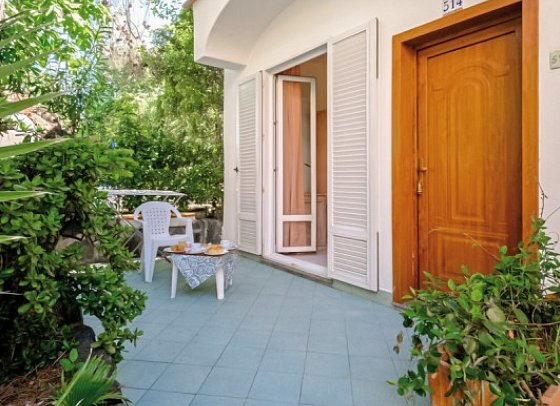 San Giovanni Terme - Beispiel Terrasse Einzelzimmer Standard (Zimmercodierung EG1)