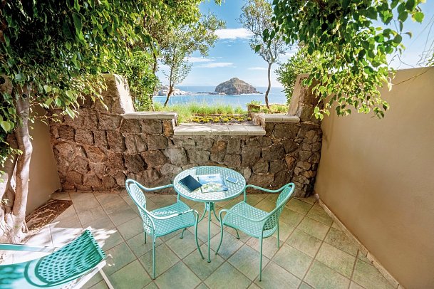 Punta Chiarito - Wohnbeispiel Doppelzimmer Komfort Meerblick (Zimmercodierung DFM)