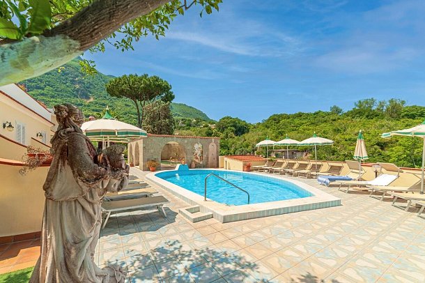 Terme La Pergola & Villa Flavio