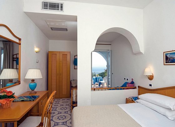 Terme Villa Teresa - Wohnbeispiel Doppelzimmer Meerblick (Zimmercodierung DGM)