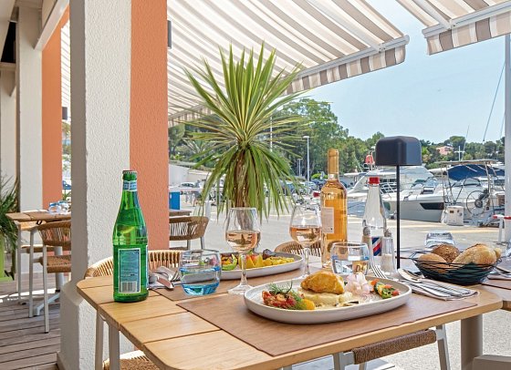 Best Western Plus Hôtel La Marina