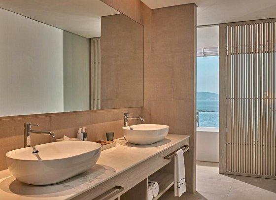 Meliá Aurea Nha Trang - Badbeispiel The Level Grand Suite Panoramic Ocean View (Zimmercodierung WBM)