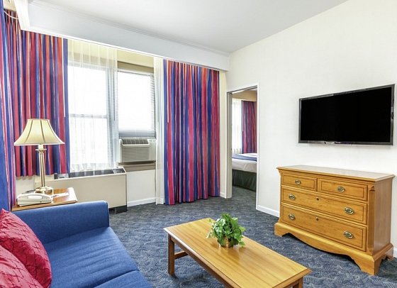Ramada by Wyndham Jersey City - Wohnbeispiel Standard (Zimmercodierung UG1)