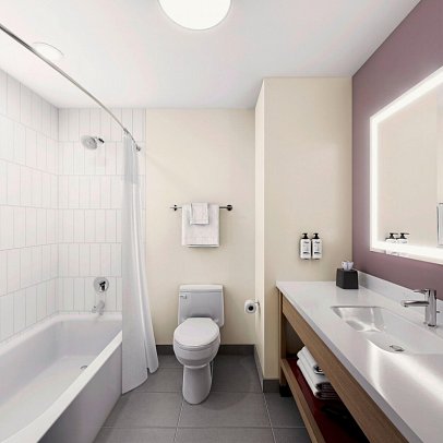 Garner Hotel North Bergen - NYC Gateway by IHG - Beispiel Bad (Modellbild)