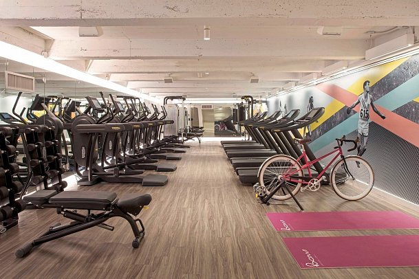 MOXY New York Times Square