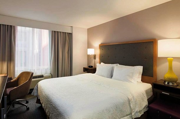 Hampton Inn Times Square South - Wohnbeispiel Standard King (Zimmercodierung UG1)