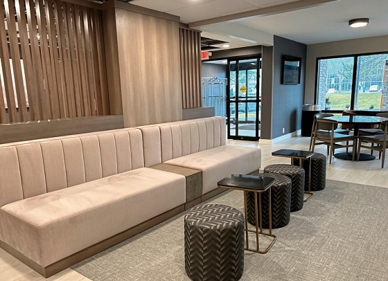  Best Western Plus Meadowlands