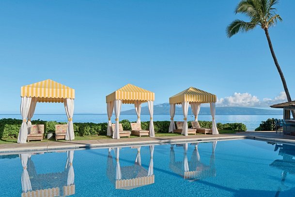 Royal Lahaina Resort & Bungalows