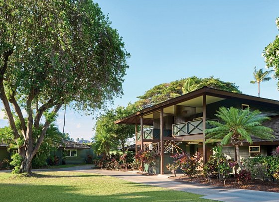 Royal Lahaina Resort & Bungalows