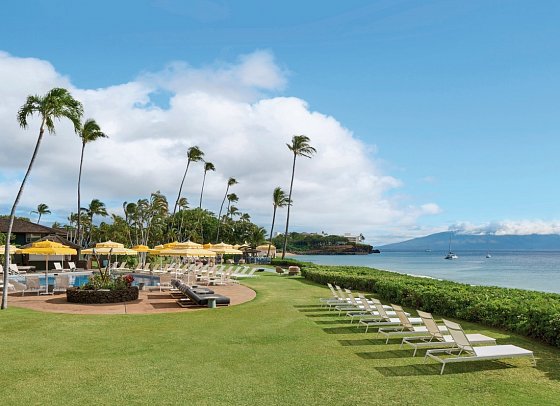 Royal Lahaina Resort & Bungalows