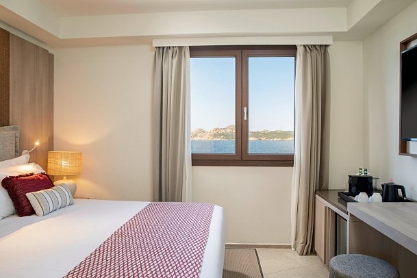 Mangia's Santa Teresa Sardinia, Curio Collection by Hilton - Zimmercodierung DSM