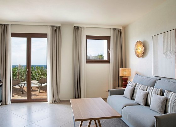 Mangia's Santa Teresa Sardinia, Curio Collection by Hilton - Zimmercodierung WB1