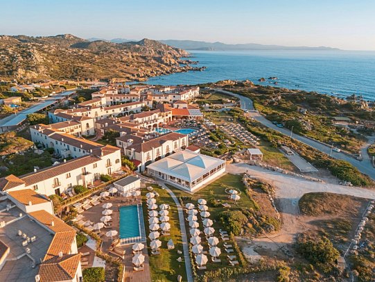 Mangia's Santa Teresa Sardinia, Curio Collection by Hilton