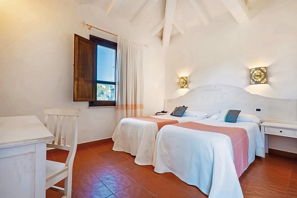 Galanias Hotel & Retreat