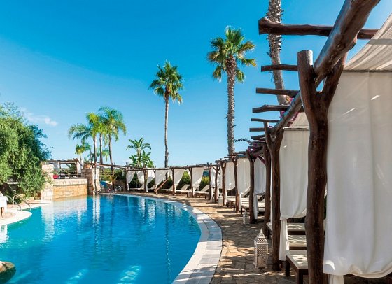 Galanias Hotel & Retreat