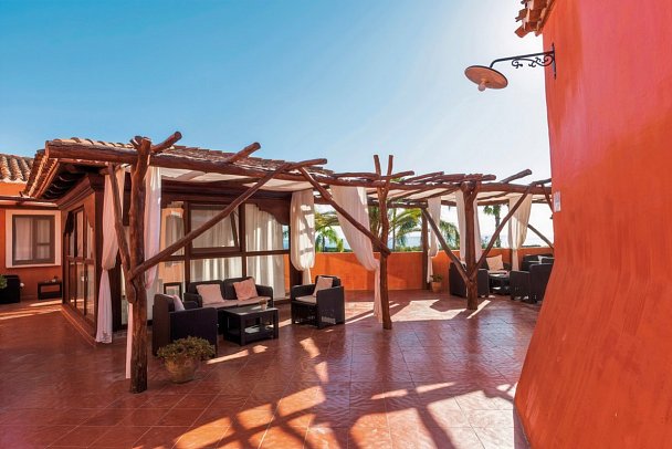 Galanias Hotel & Retreat