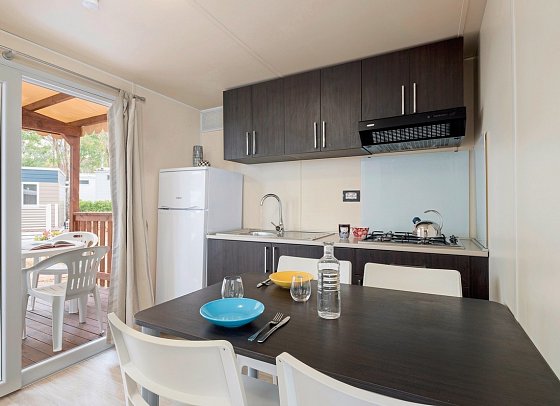 Baia Holiday Isuledda - Wohnbeispiel Mobilheim Baia Relax New (Zimmercodierung CB1)
