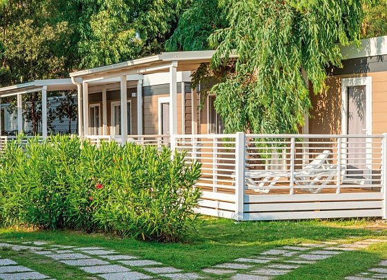 Baia Holiday Isuledda - Wohnbeispiel Mobilheim Baia Elite (Zimmercodierung CB5)