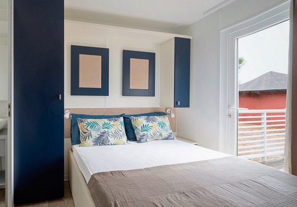 Baia Holiday Isuledda - Wohnbeispiel Mobilheim Baia Elite (Zimmercodierung CB5)