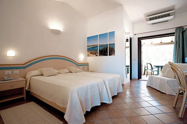 Baia Holiday Isuledda - Wohnbeispiel Doppelzimmer Del Borgo (Zimmercodierung DB1)