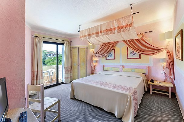 Grand Hotel Smeraldo Beach - Wohnbeispiel Doppelzimmer Bergblick (Zimmercodierung D1B)